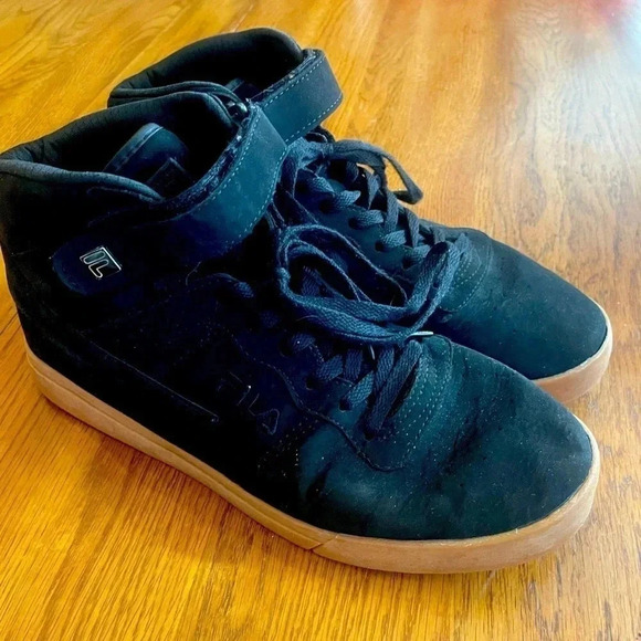 Fila vulc 13 black mid plus men's sneakers size 10 EUC #61 - Picture 1 of 8